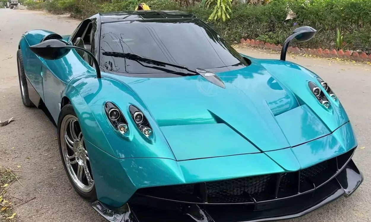 réplica Huayra
