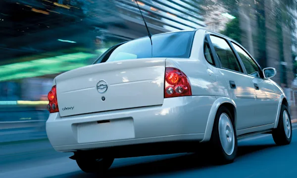 Chevrolet Monza [divulgação]