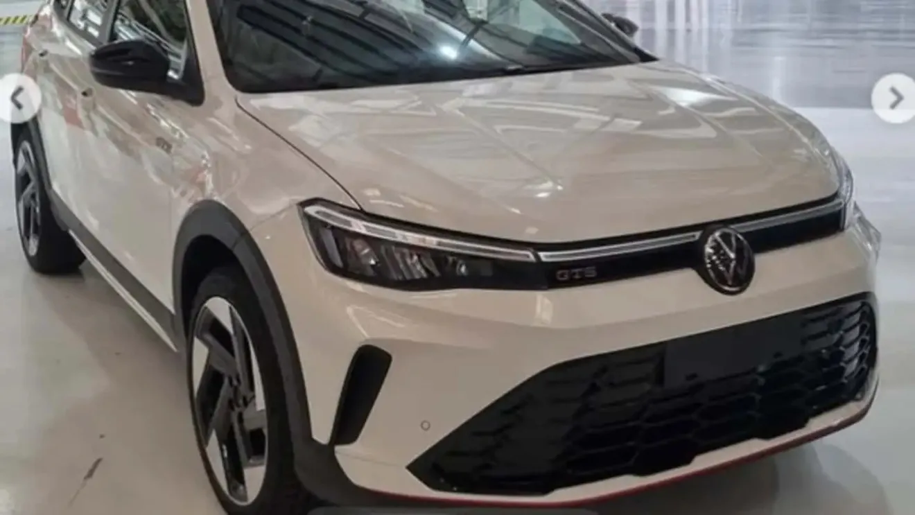 VW Nivus GTS branco flagrado dentro da fábrica Anchieta