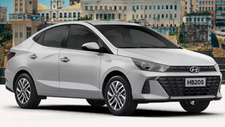 Hyundai HB20S Limited Plus branco com detalhes pretos e visto de frente