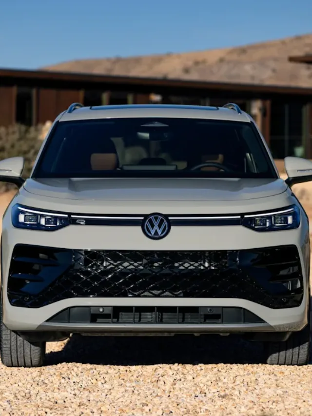 Novo-VW-Tiguan-Allspace-Frente-batida_edited