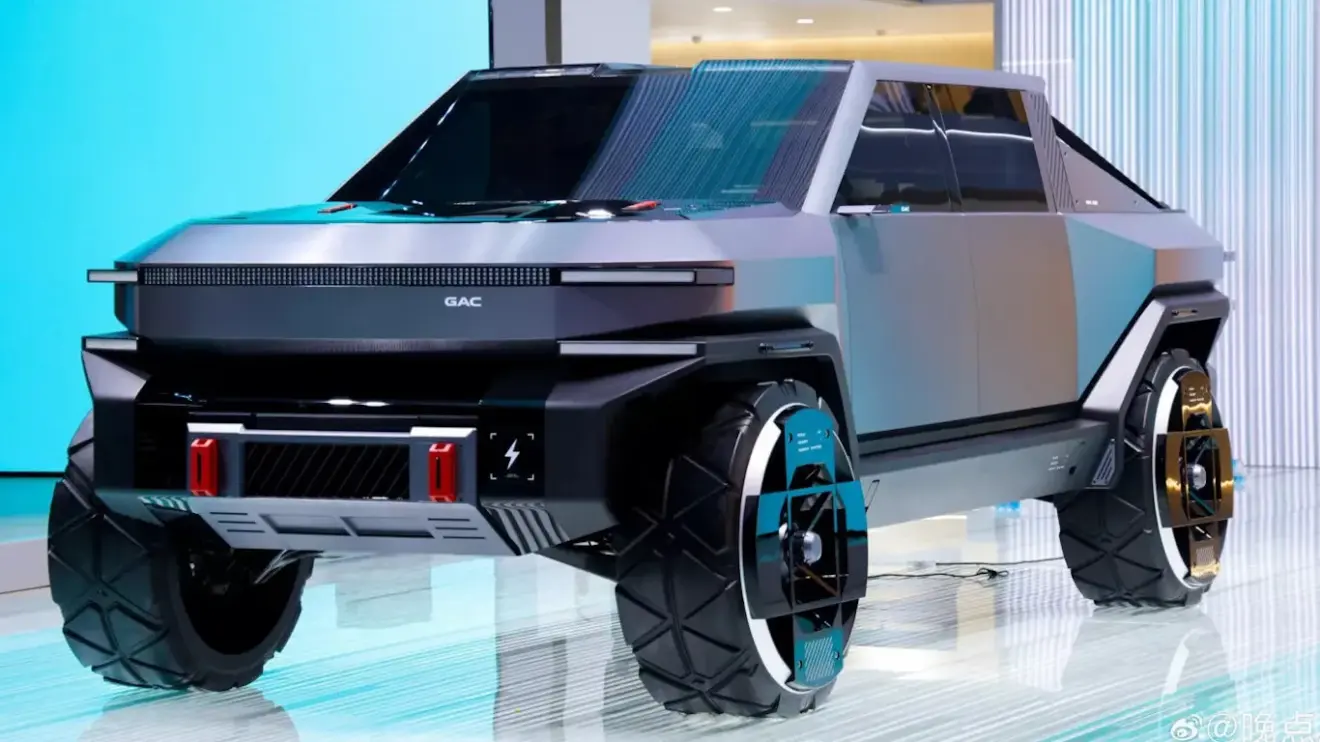 Conceito de caminhonete da GAC pintado de prata e com detalhes escuros