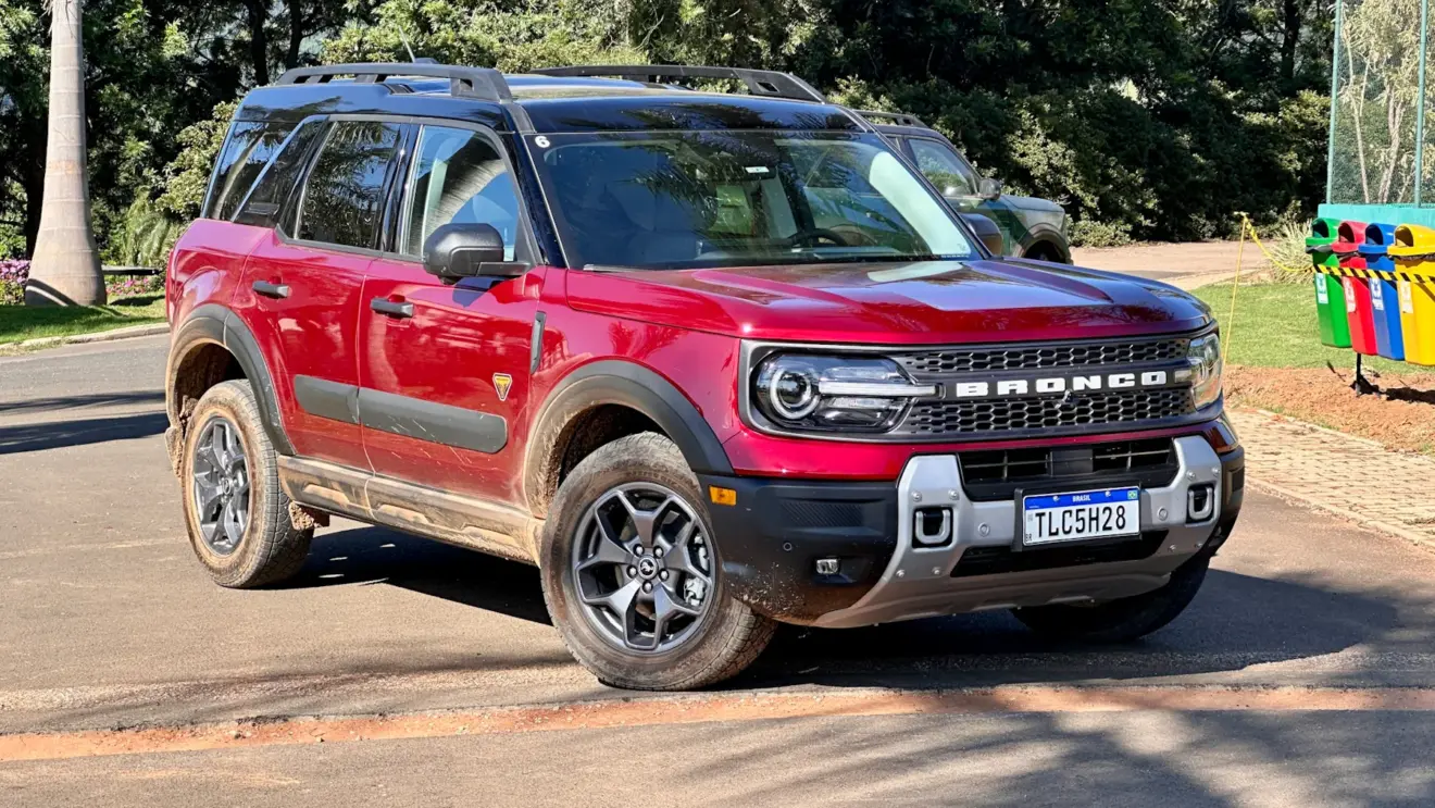 Ford Bronco Sport vermelho
