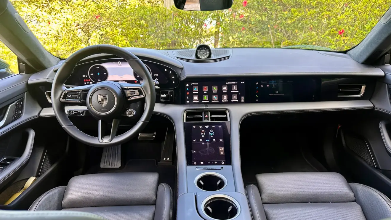 Ergonomia: interior Porsche Taycan Cross Turismo Turbo