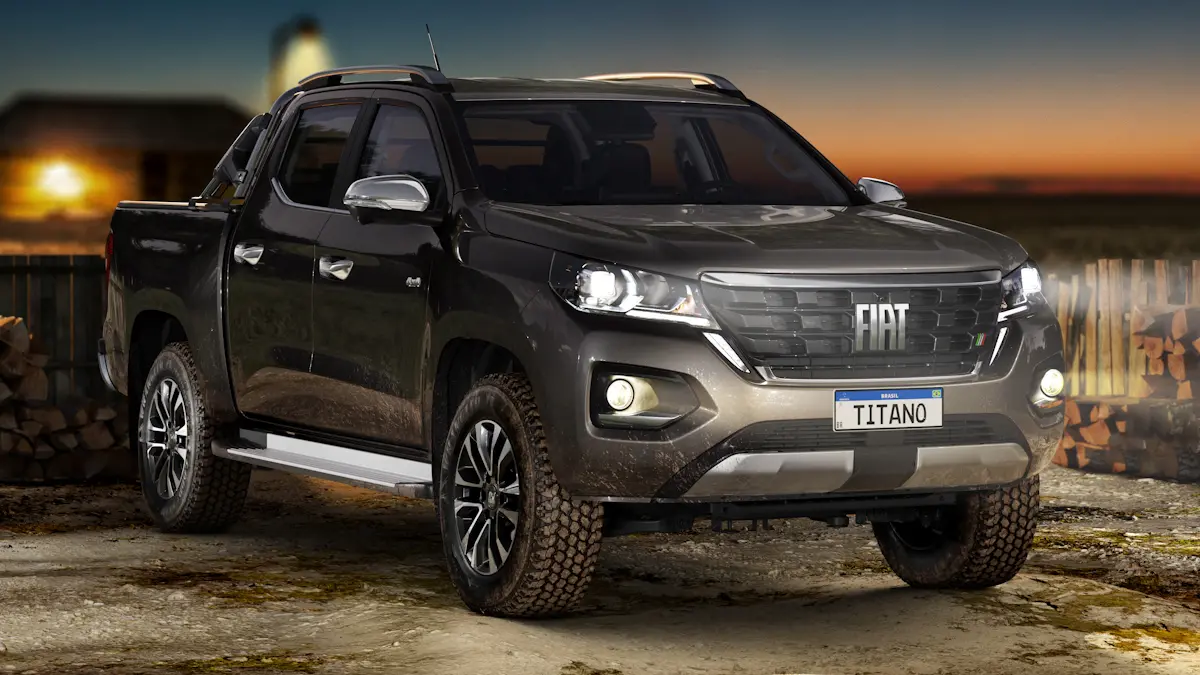 Fiat Titano Ranch 2026 cinza de frente com os faróis acesos