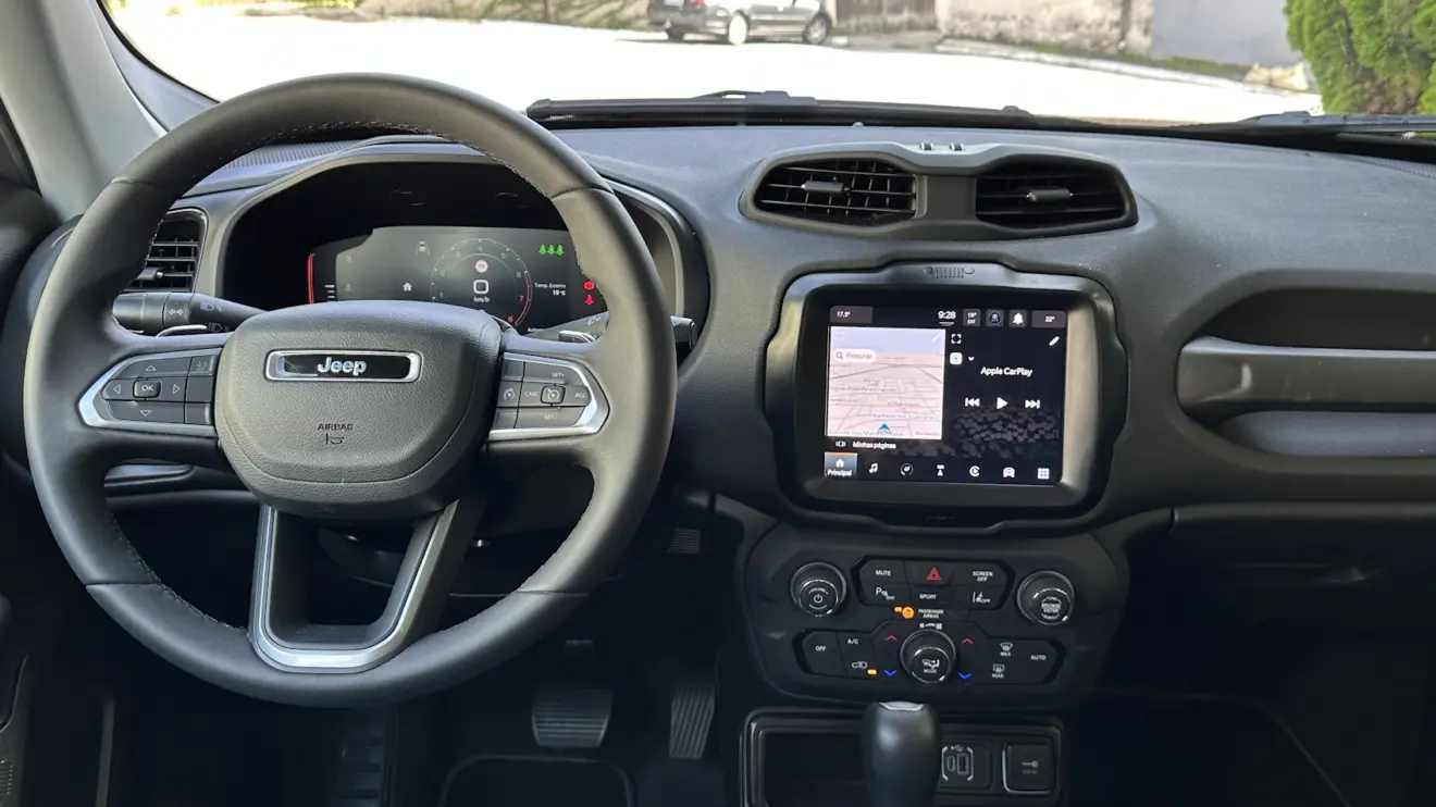 Painel do Jeep Renegade Longitude Night Eagle