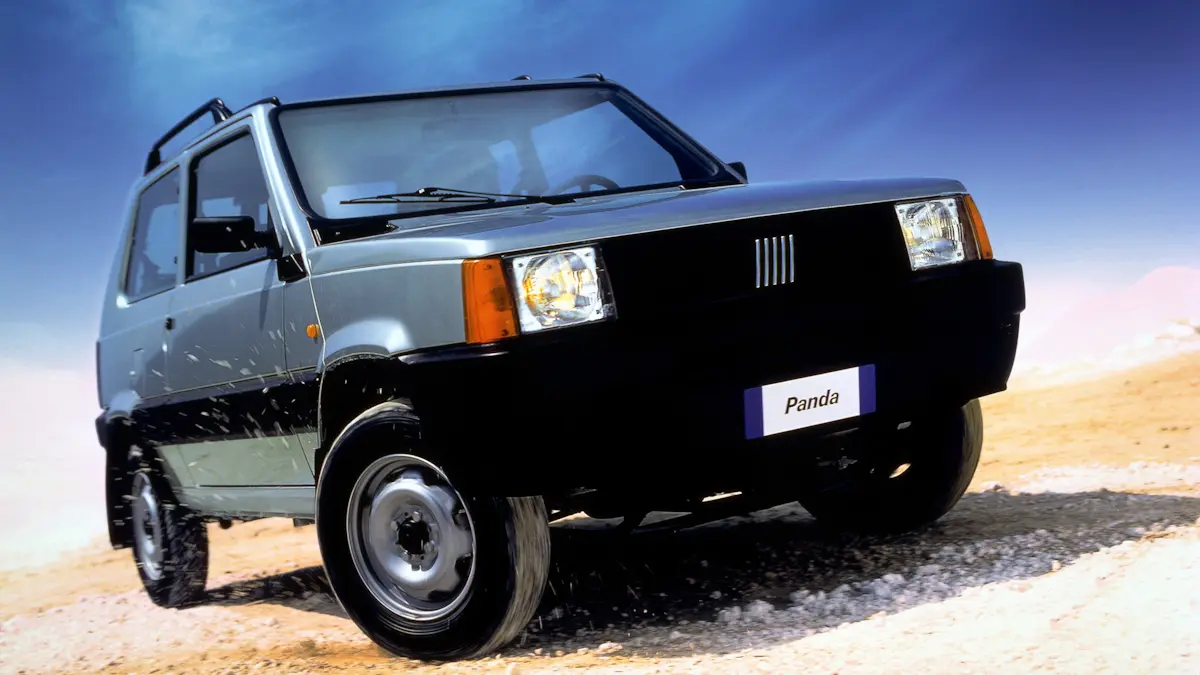 Fiat Panda 4x4 parado de dianteira