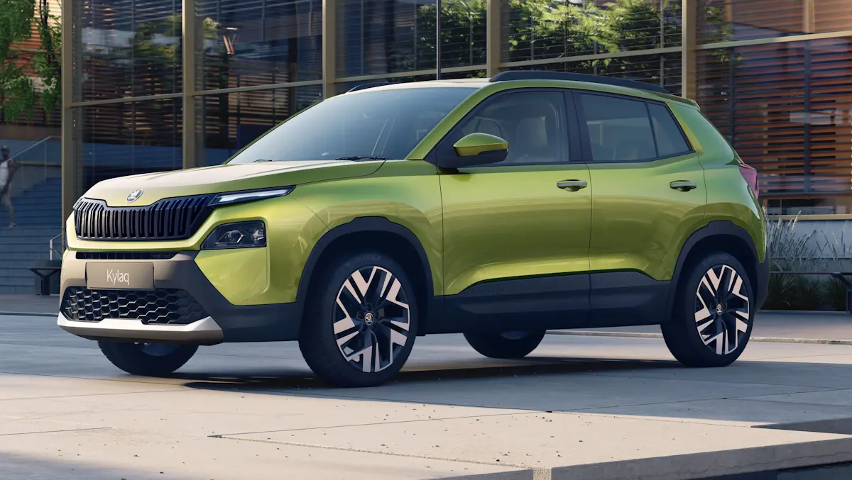 Skoda Kylaq verde de frente