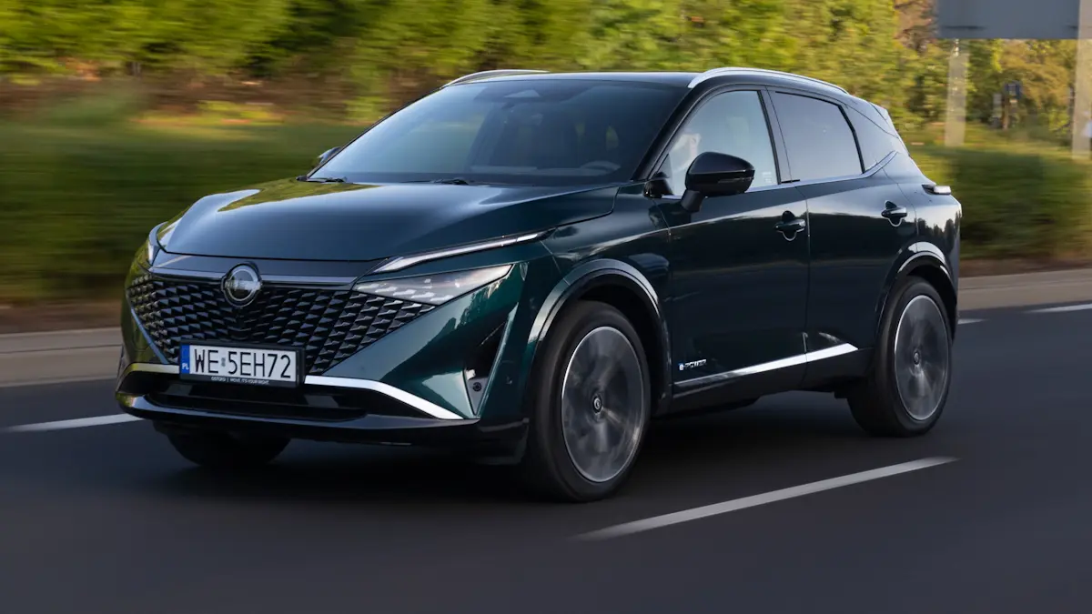 Nissan Qashqai e-Power verde de frente SUV médio