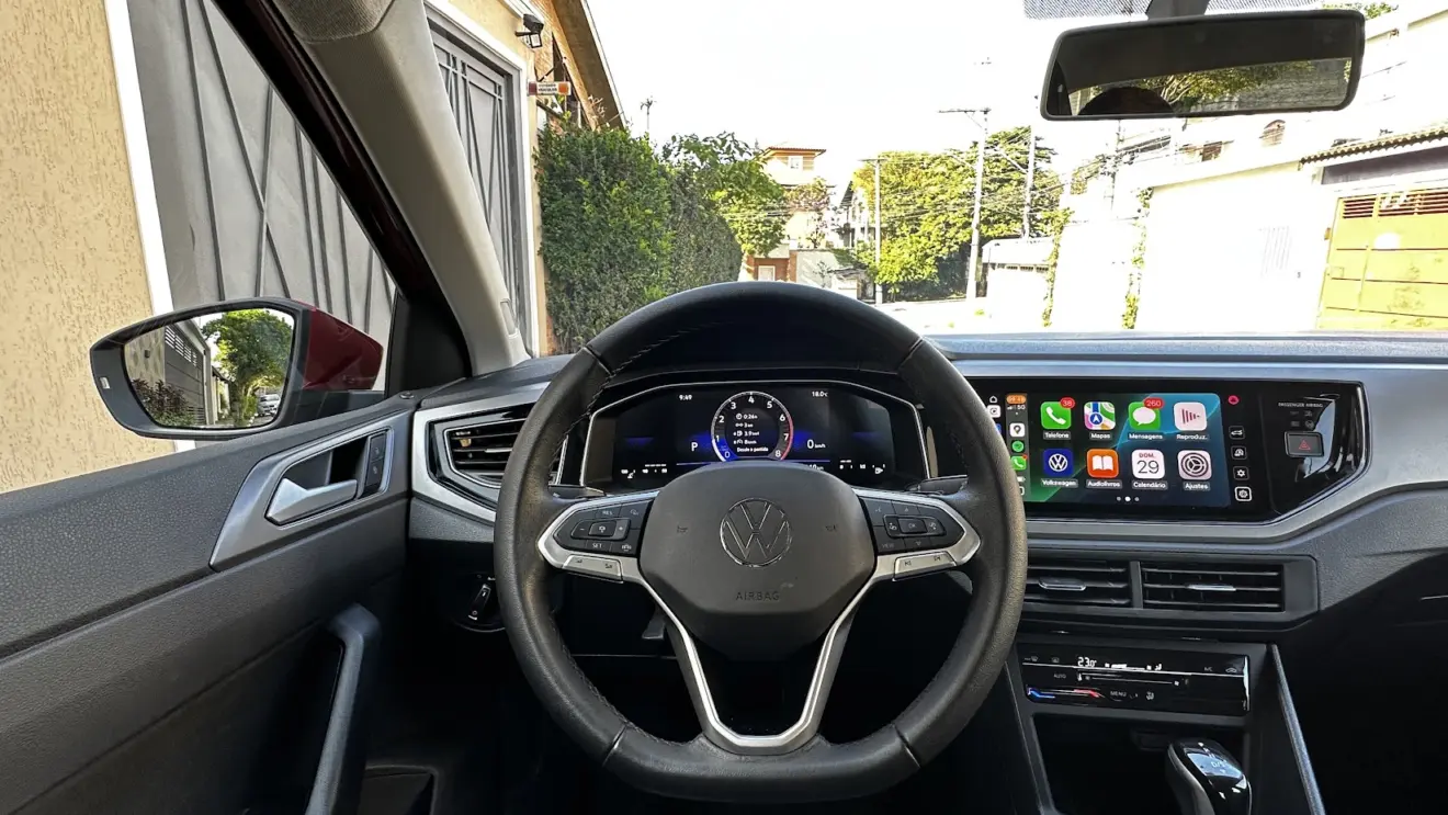 Painel Volkswagen Nivus Comfortline 200TSI vermelho