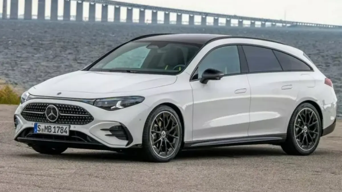 Mercedes-Benz CLA Shooting Brake 2026 branca vista de lado