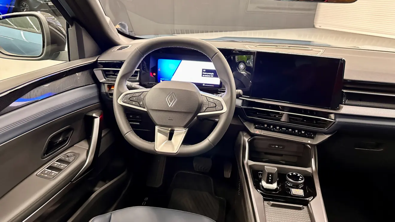 cabine do Renault Boreal