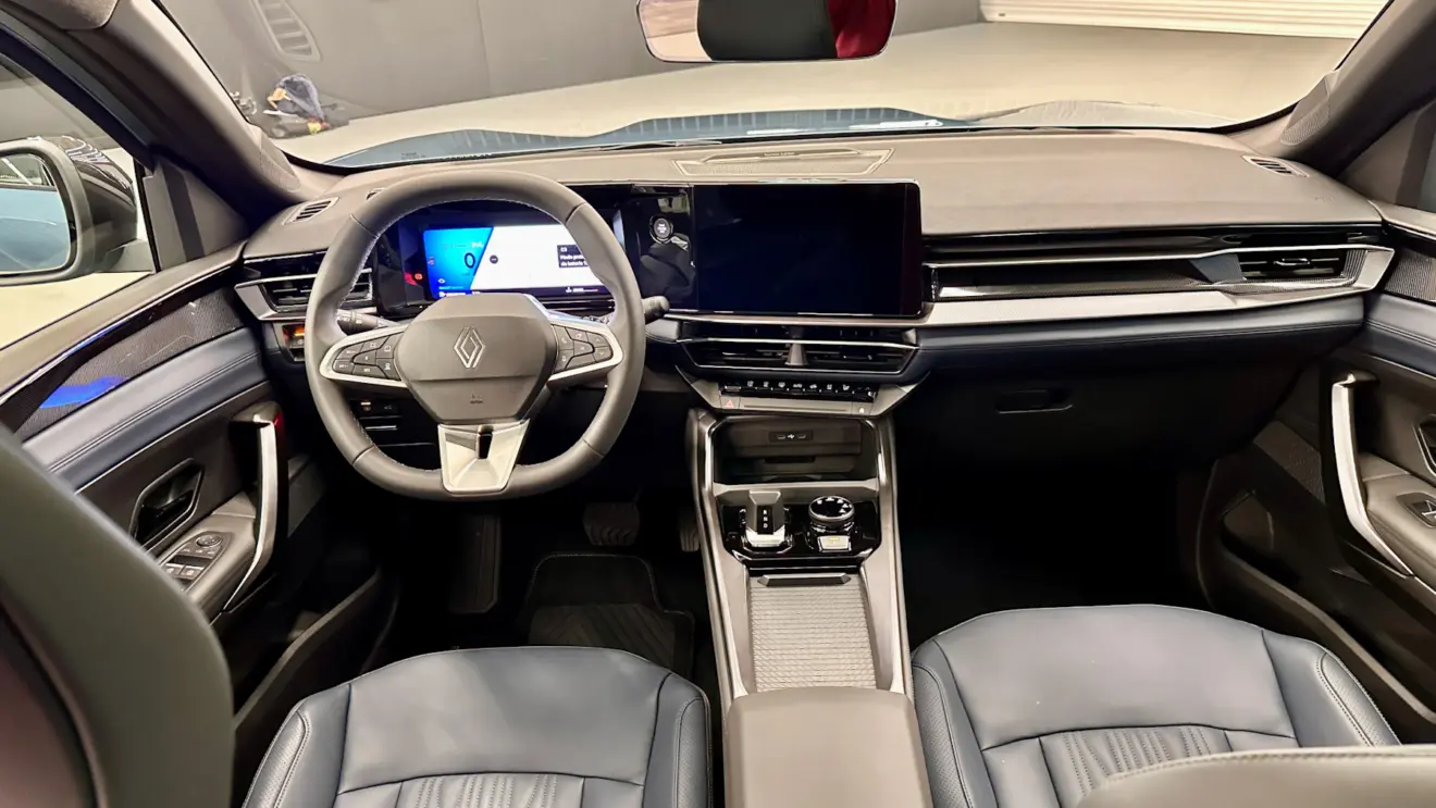 interior do renault boreal