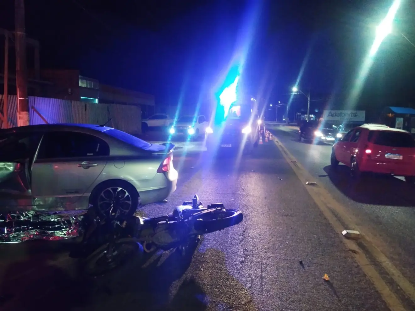 Veículos destruídos e envolvidos em acidente na SC-445