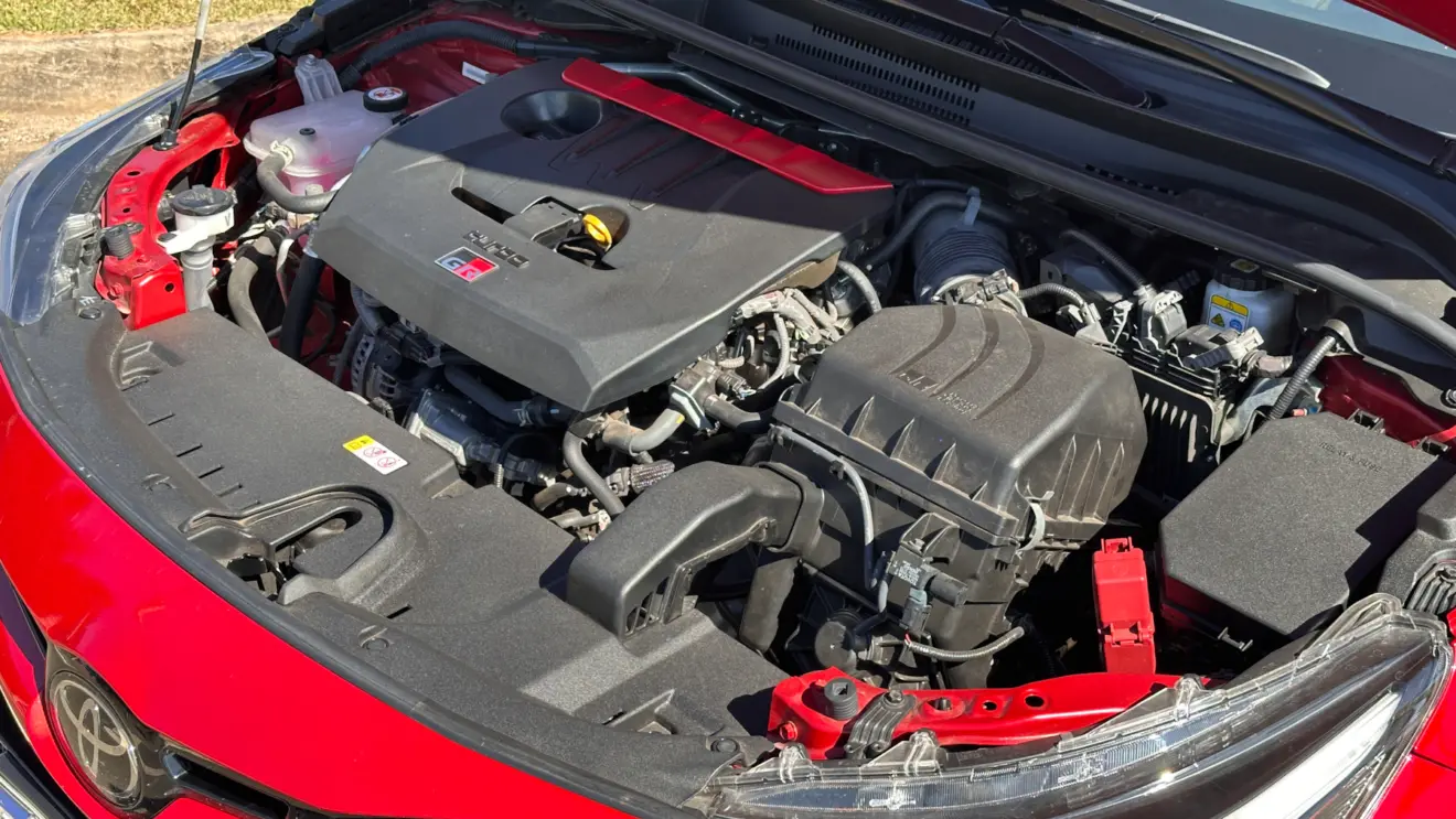 motor toyota gr corolla