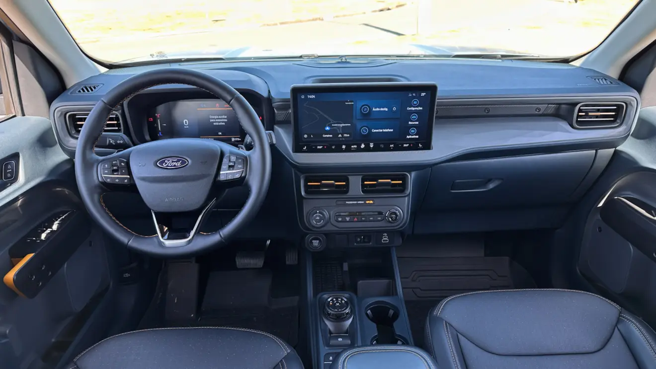 interior ford maverick tremor