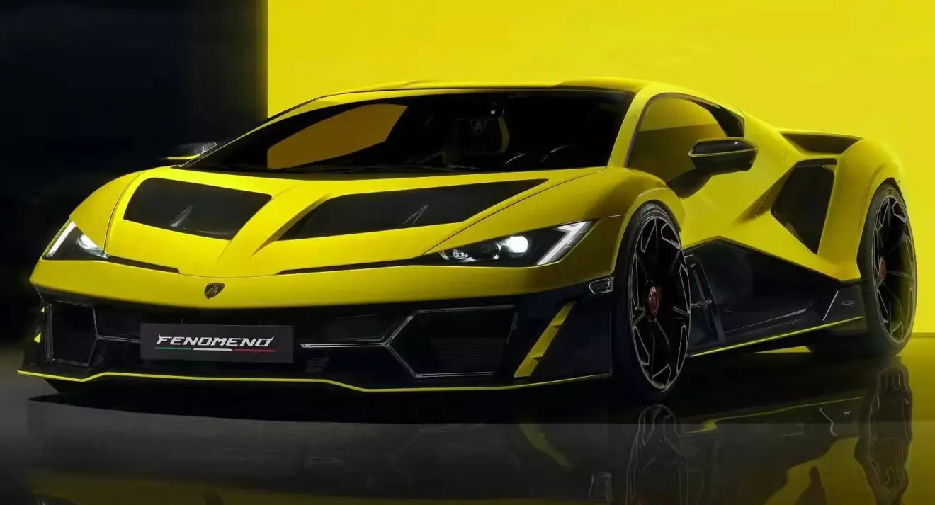 Lamborghini Fenomeno amarelo parado de frente com fundo amarelo