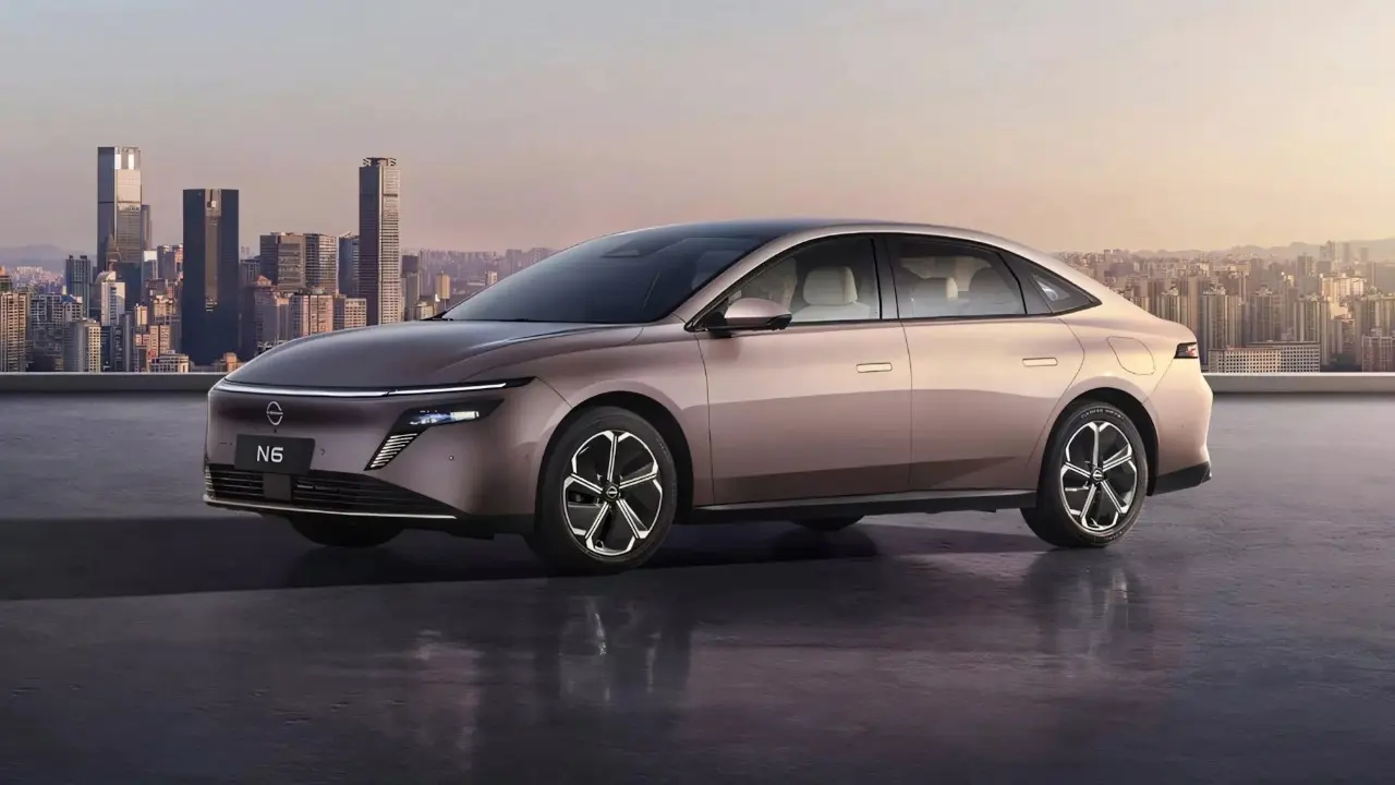 Nissan N6 na China da joinventure Nissan Dongfeng