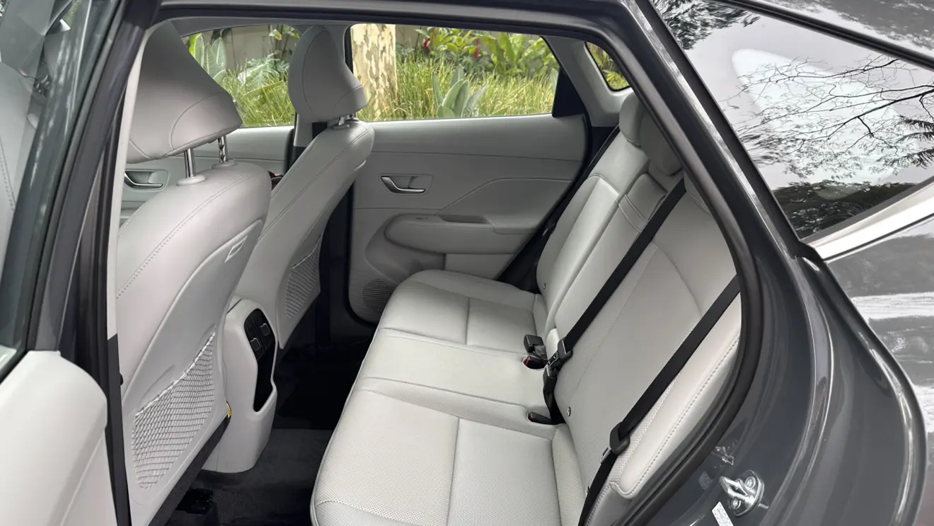 Espaço traseiro do Hyundai Kona