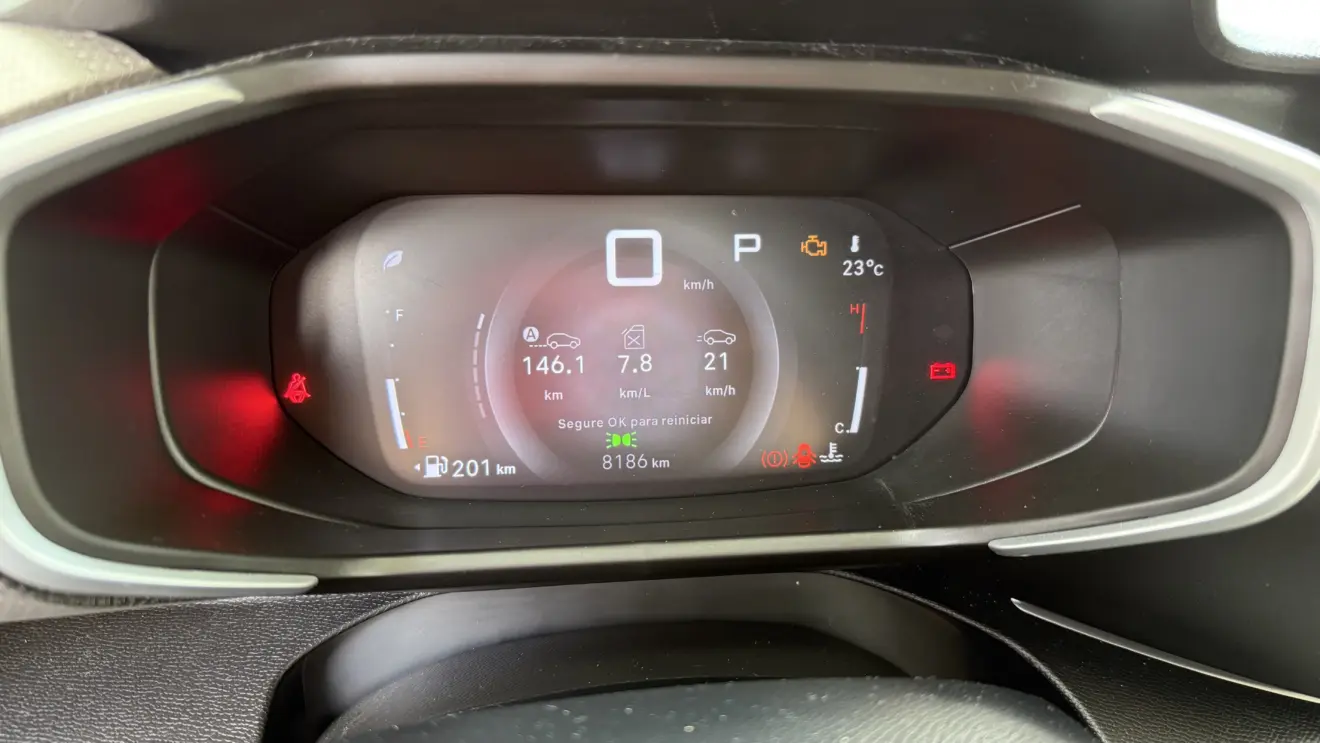 painel de instrumentos ligado do Citroën Basalt Feel CVT