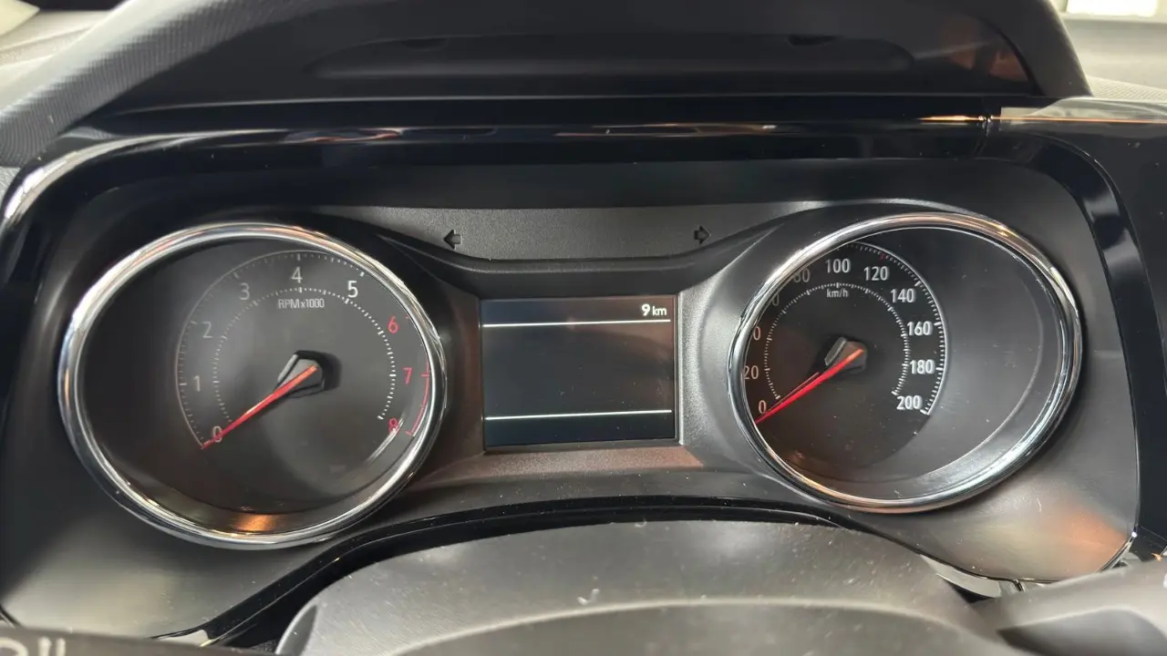 Interior do Chevrolet Tracker Sem Nome 1.0 AT