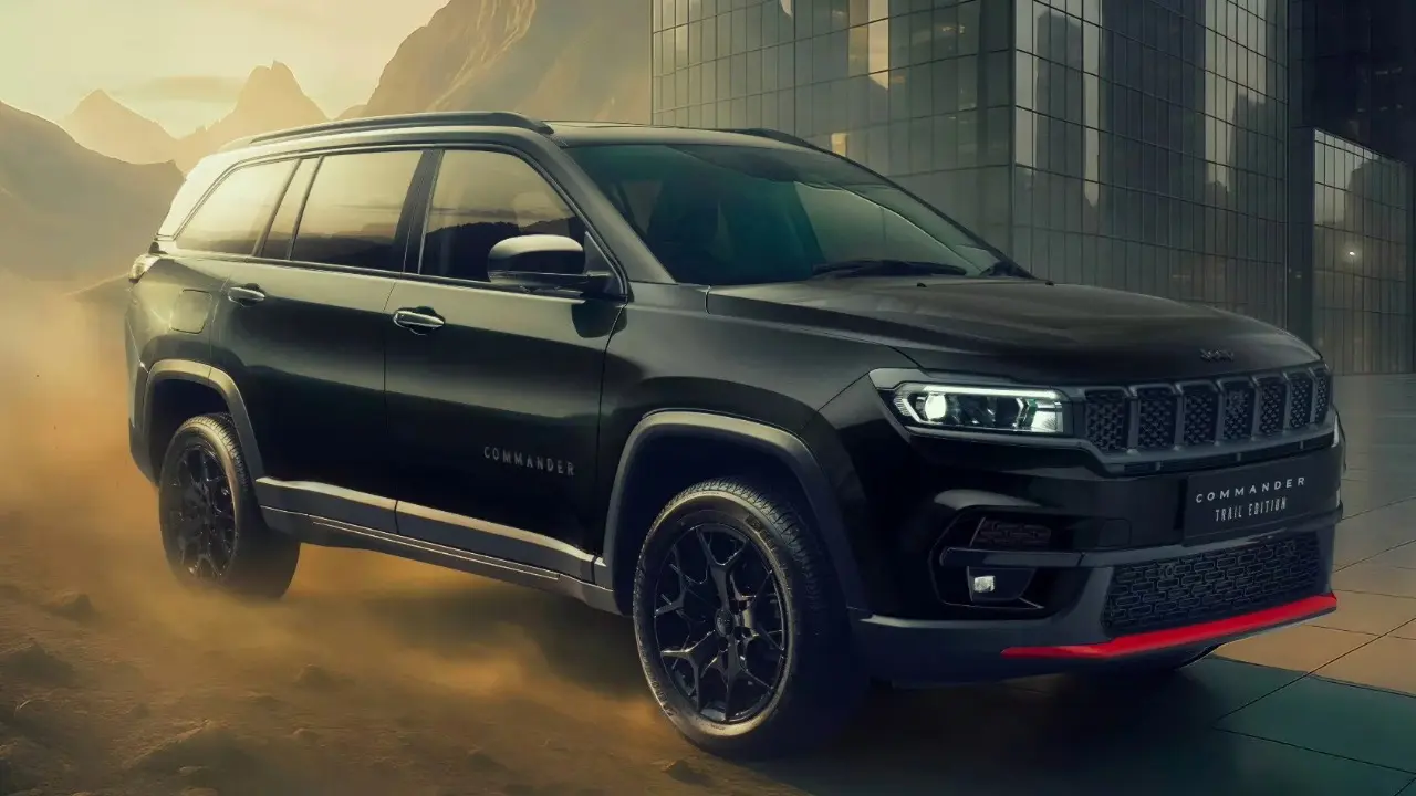 Jeep Commander Trail Edition com aplique vermelho no Japão