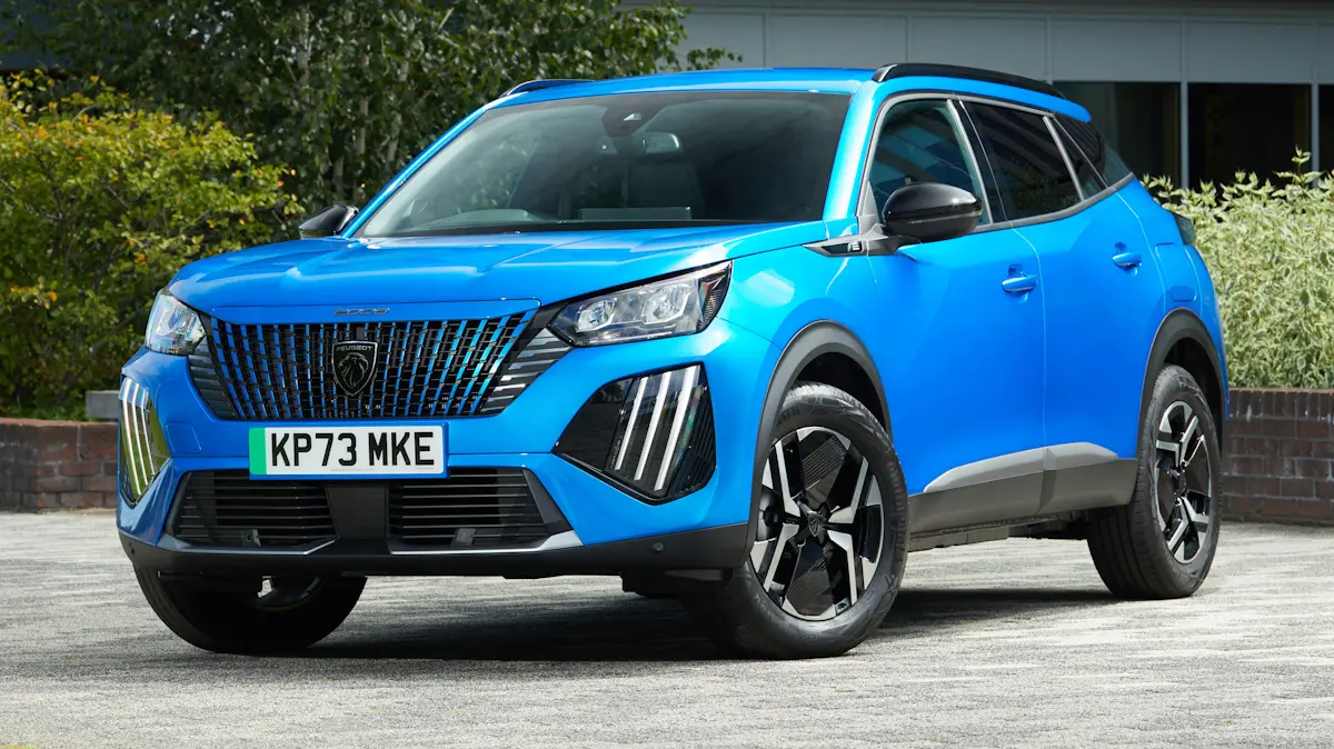 Peugeot 2008 europeu azul de frente