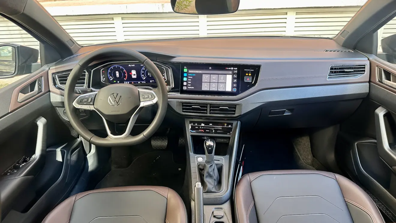 interior volkswagen virtus highline