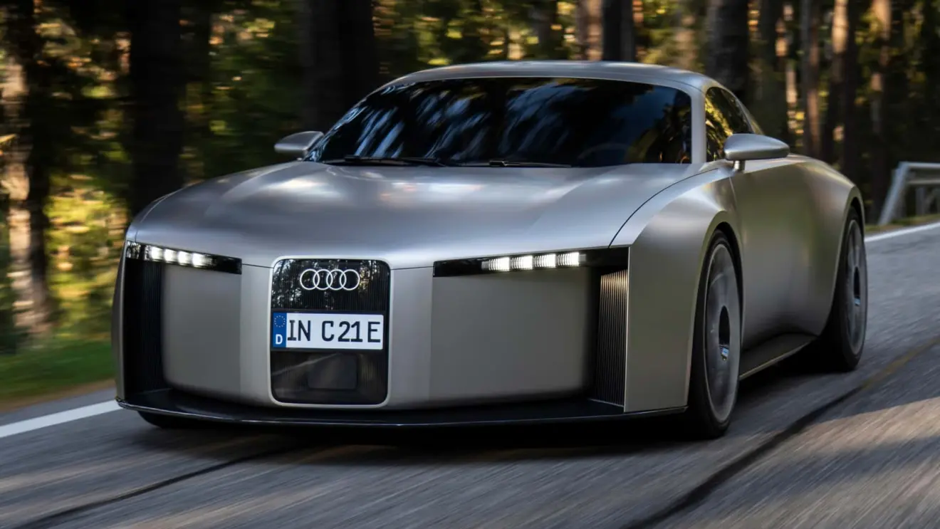Audi Concept C em movimento na estrada