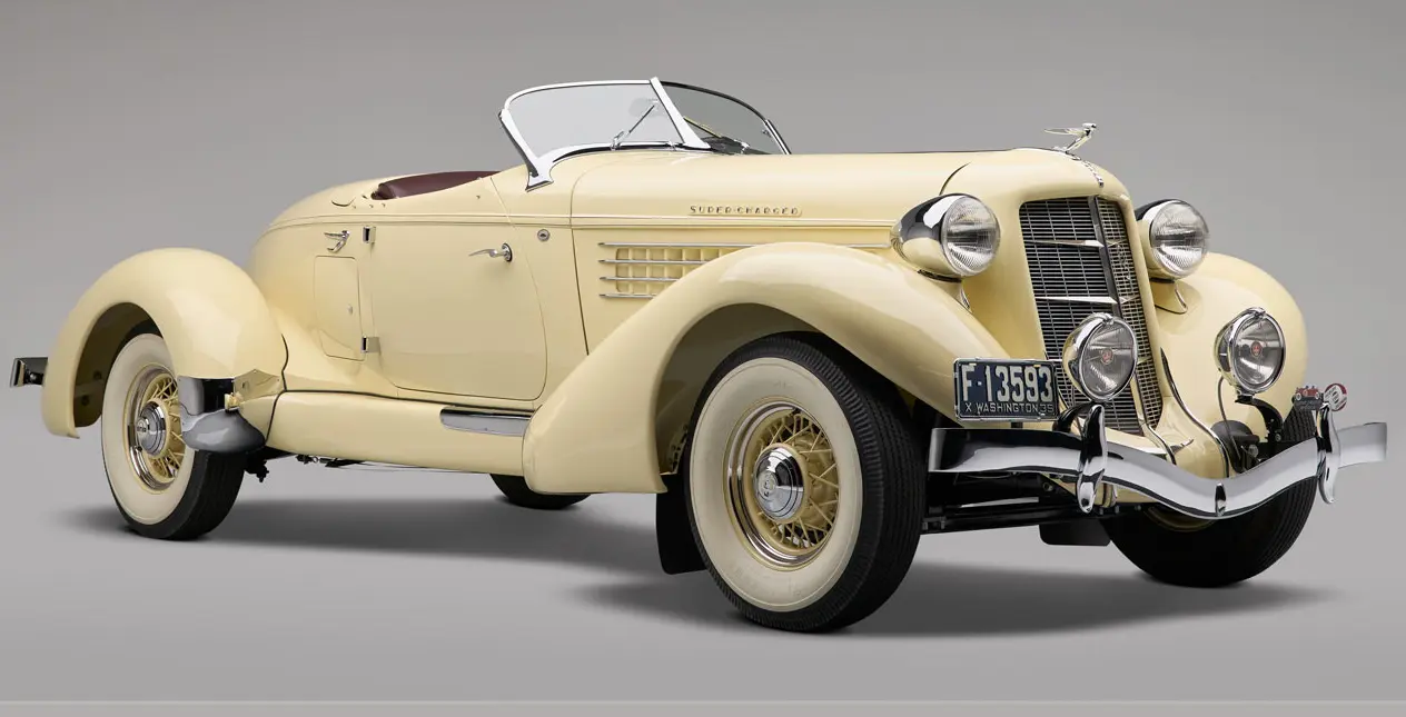 Auburn Supercharged 8 1935 foi um dos carros com adorno de capô que parecia uma obra de arte