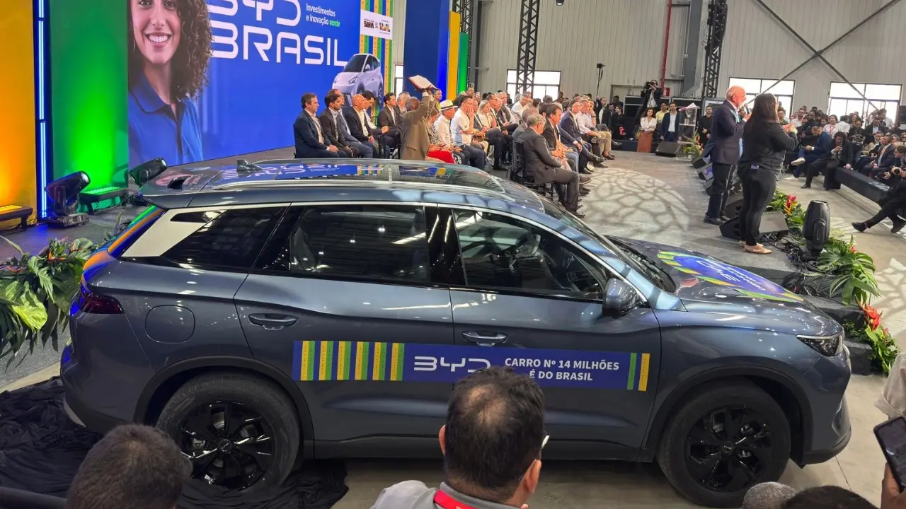 BYD Song Pro, carro 14 mil da BYD