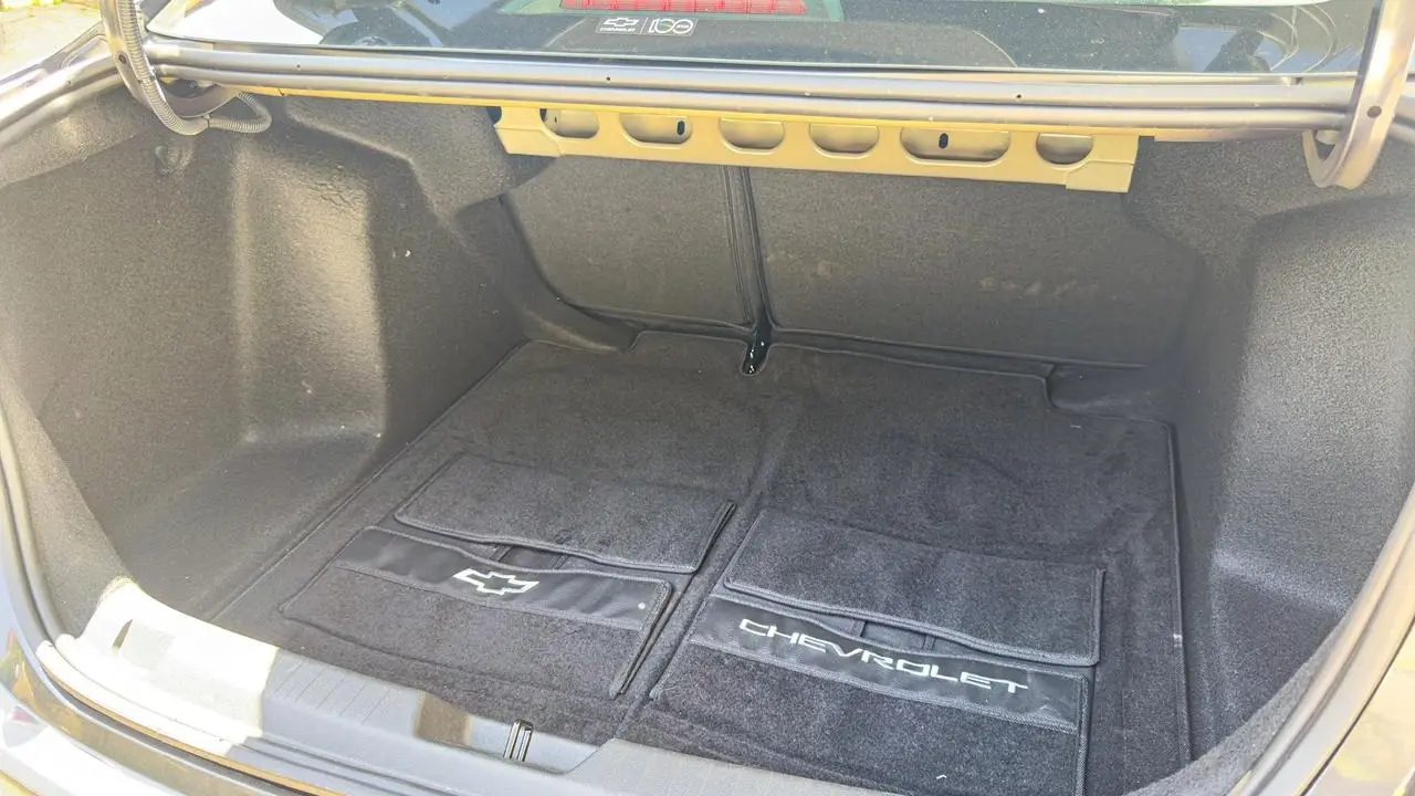 Porta-malas do Chevrolet Onix Plus Premier 2026