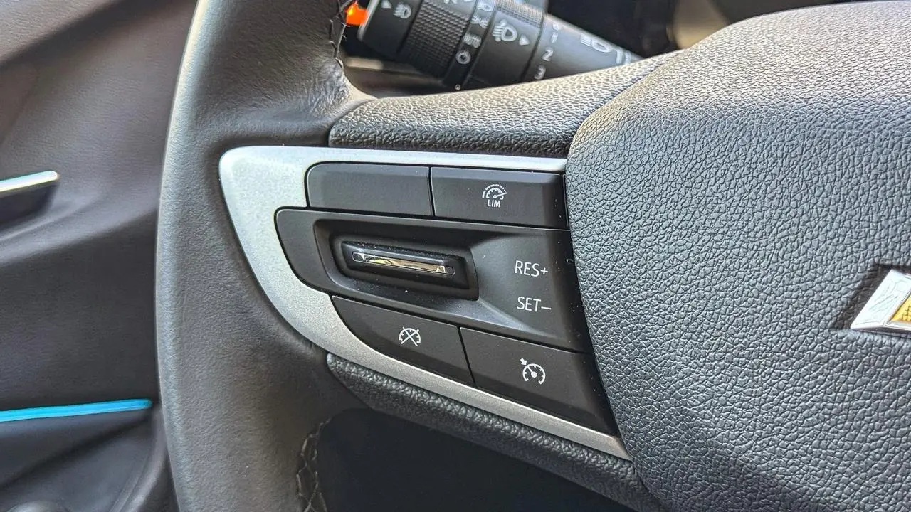 Interior do Chevrolet Onix Plus Premier 2026