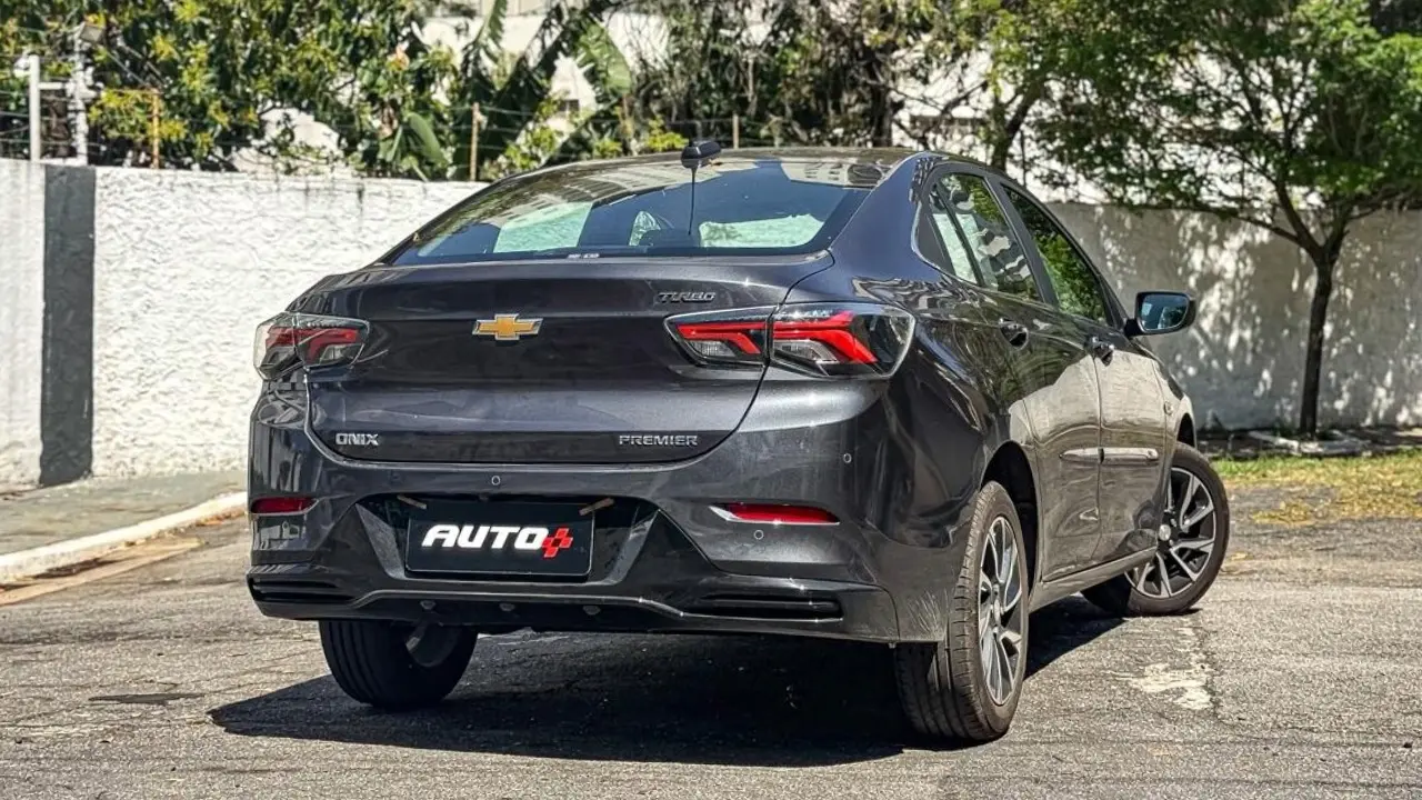 Chevrolet Onix Plus Premier 2026 estático