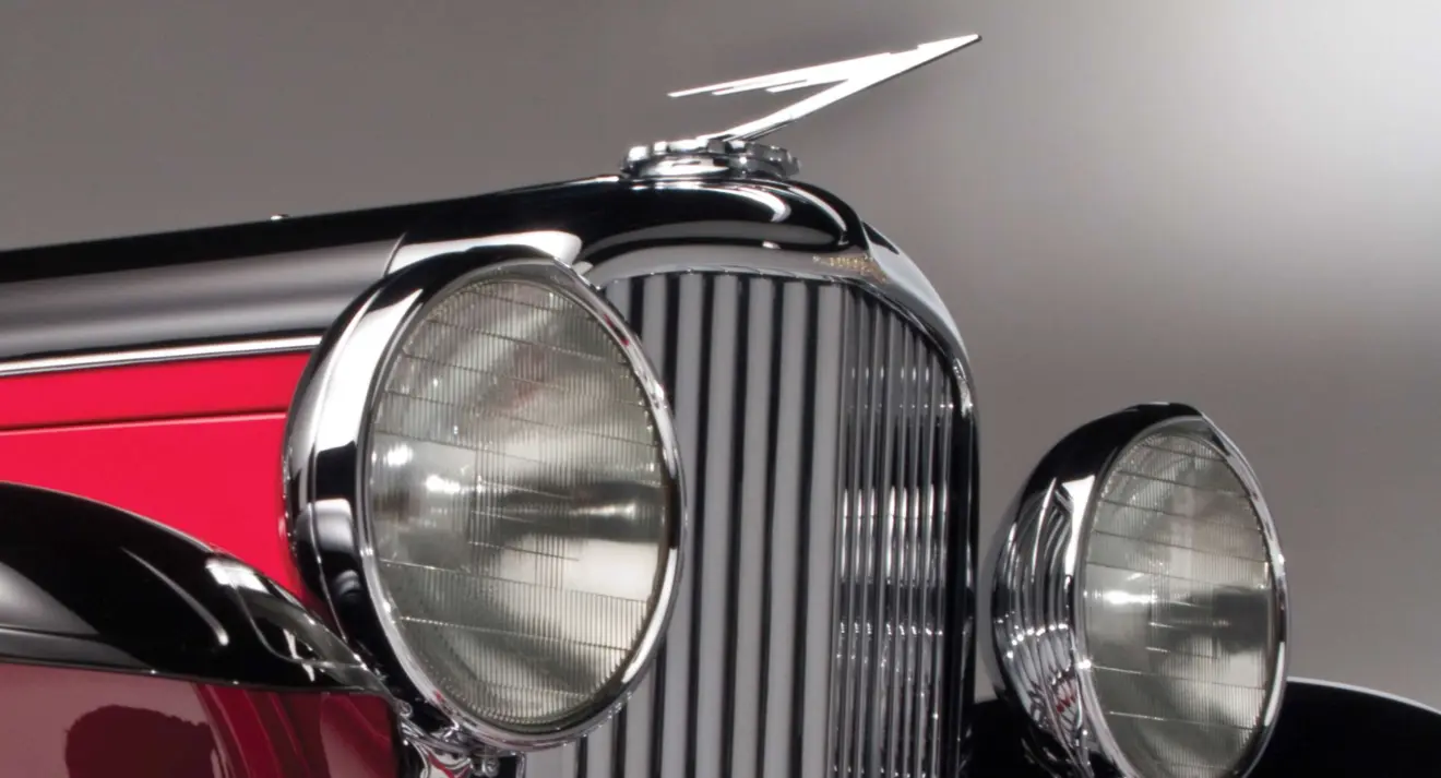 Adorno de capô do Duesenberg Model J