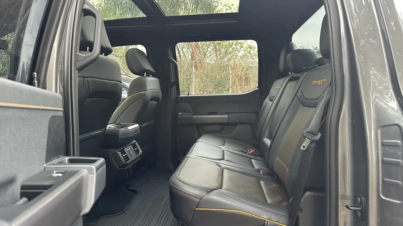 Espaço traseiro da Ford F-150 Tremor