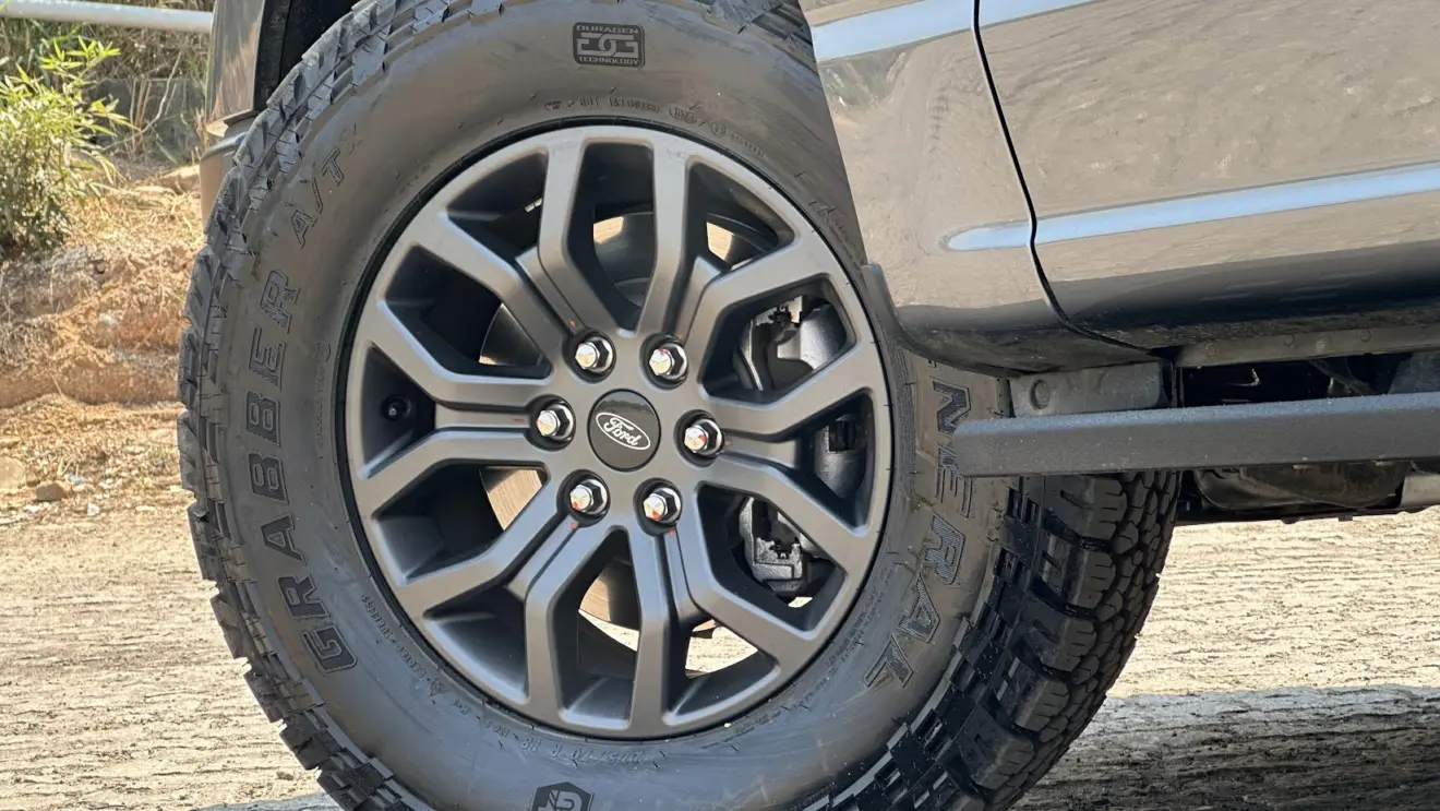 Rodas de 18 polegadas da Ford F-150 Tremor