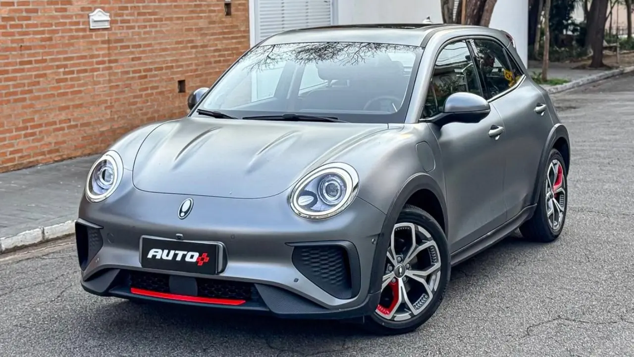 GWM Ora 03 GT estático cinza fosco