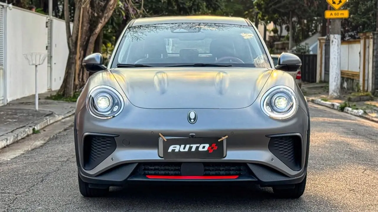 GWM Ora 03 GT estático cinza fosco