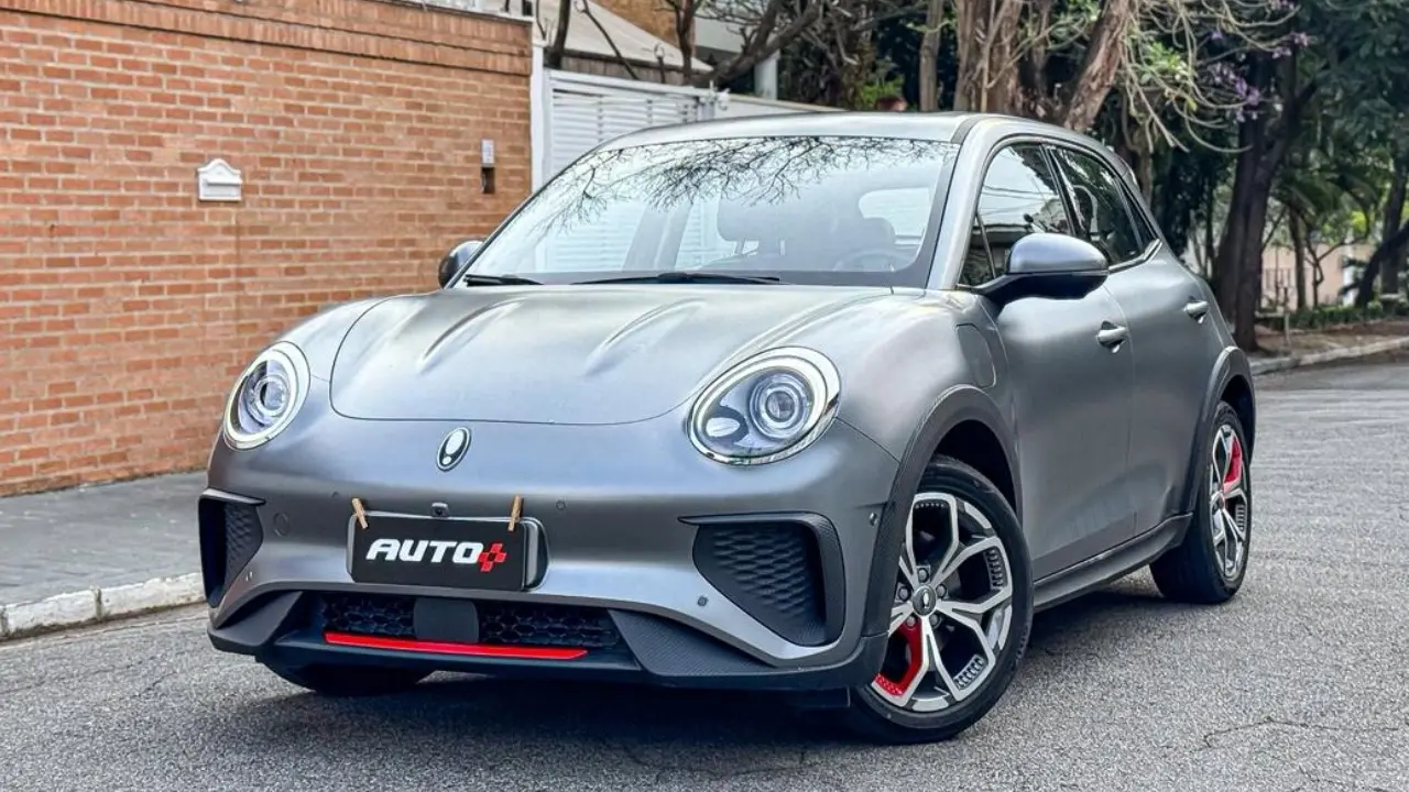 GWM Ora 03 GT estático cinza fosco