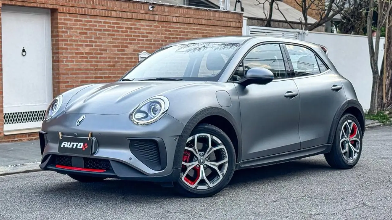 GWM Ora 03 GT estático cinza fosco