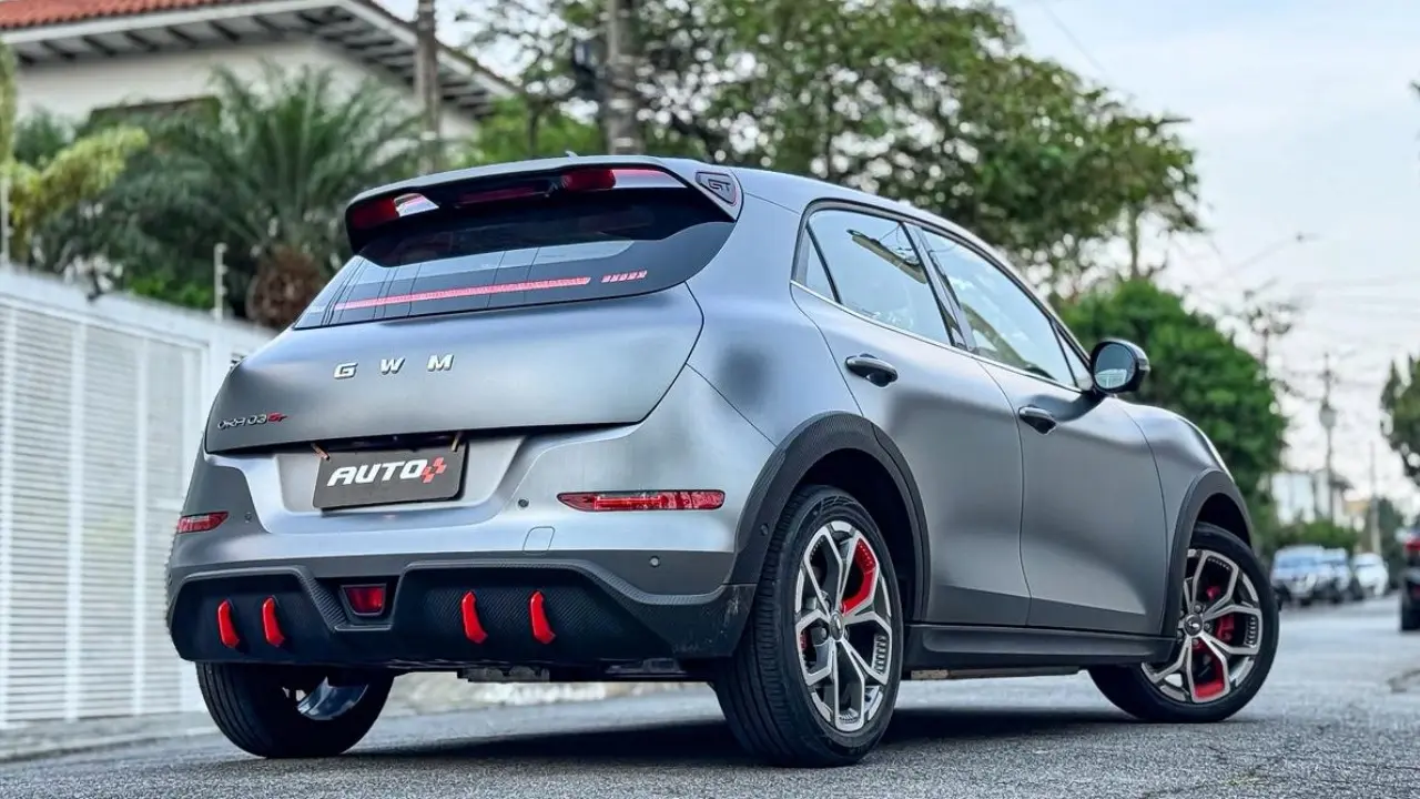 GWM Ora 03 GT estático cinza fosco