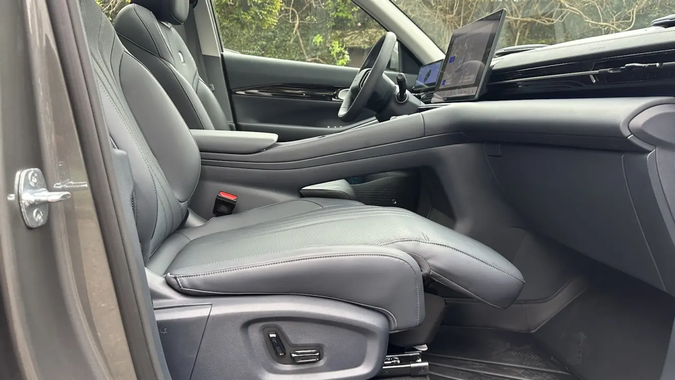 Banco do carona do Geely EX5 Max