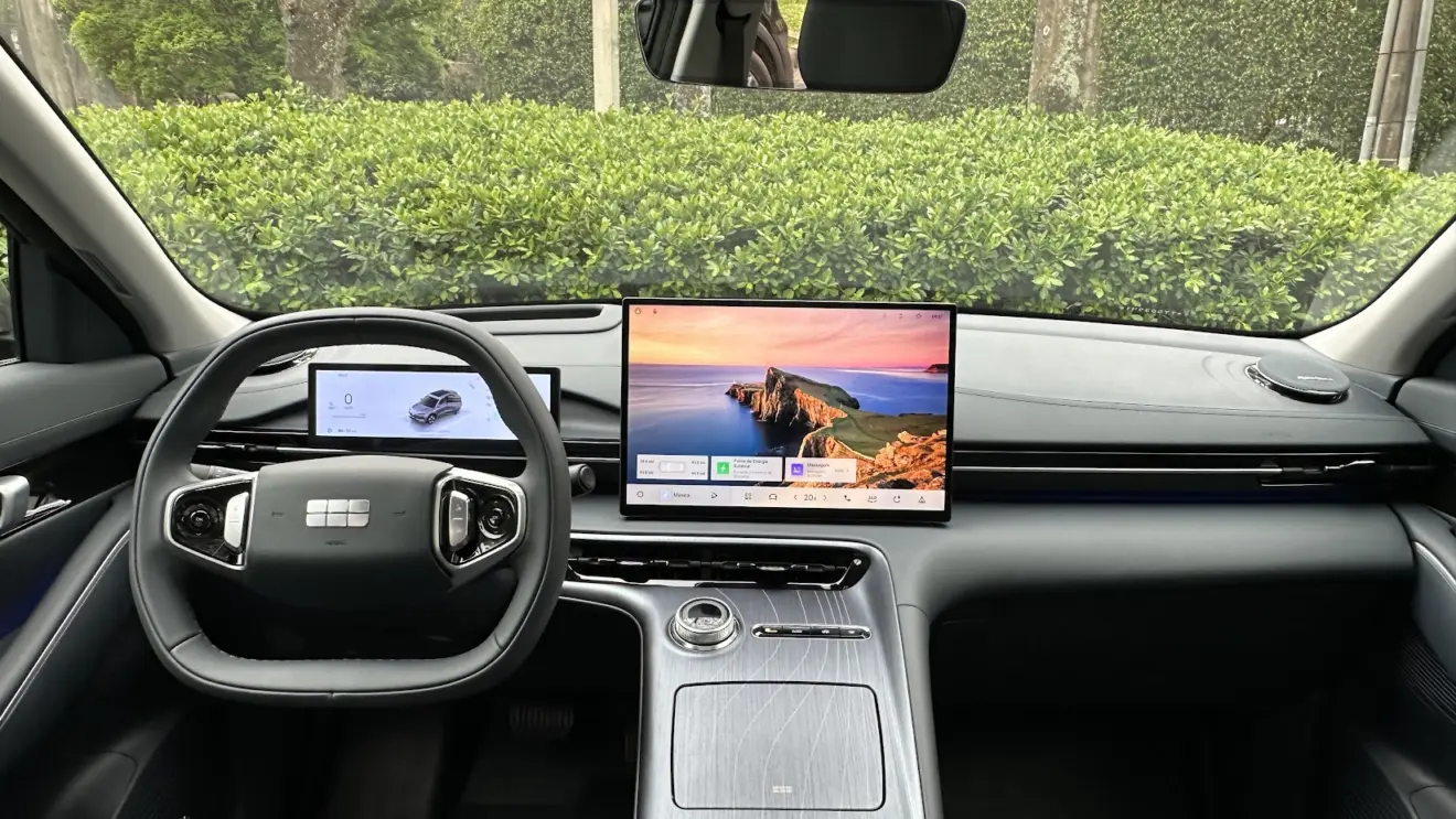 Painel do Geely EX5 Max