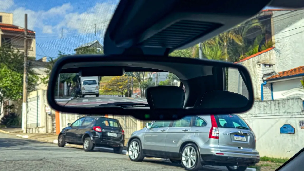 Retrovisor do Nissan Kicks Play Advance Plus vermelho