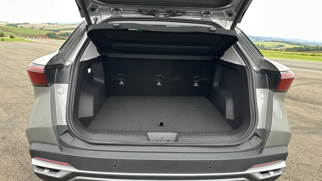 Porta-malas do híbrido pleno Omoda 5 HEV