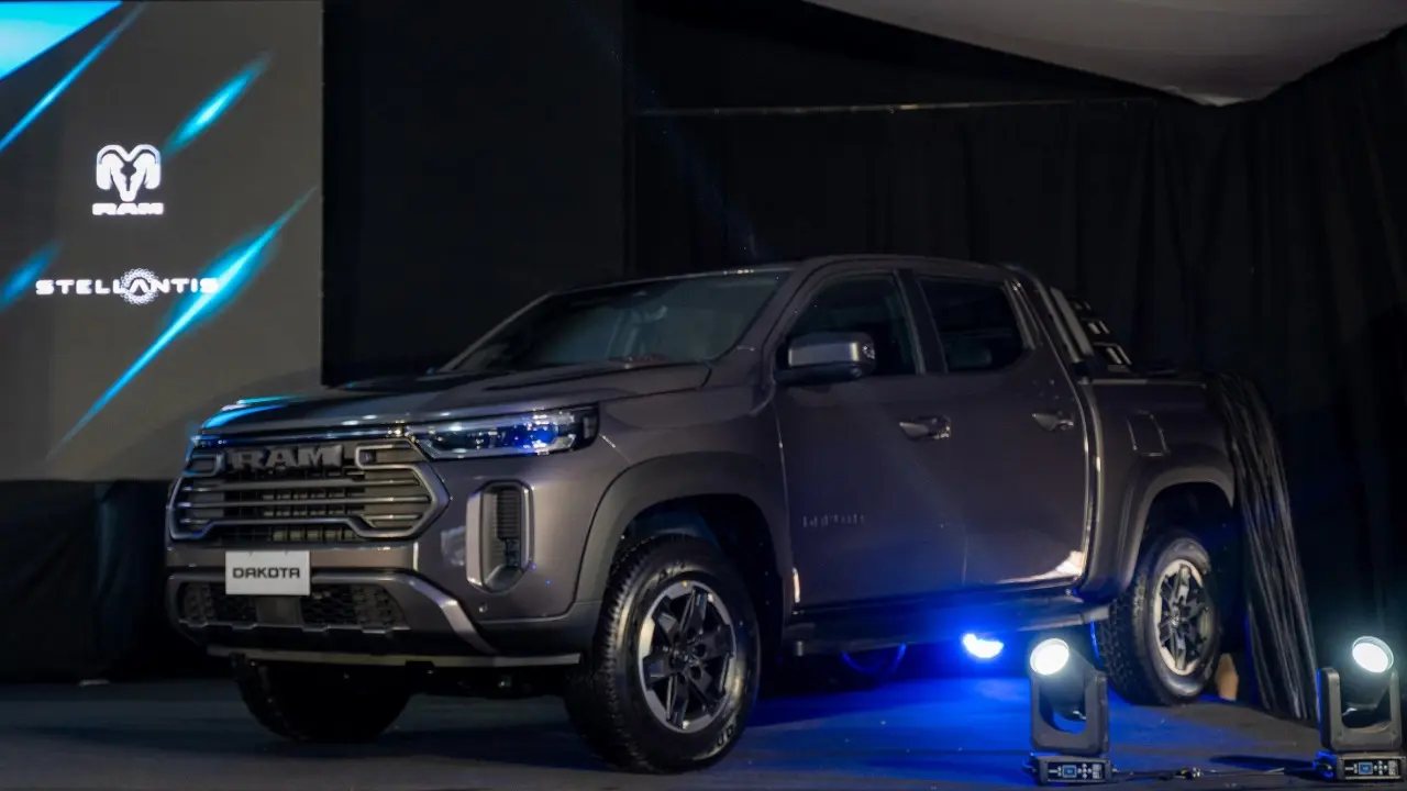 Ram Dakota estático