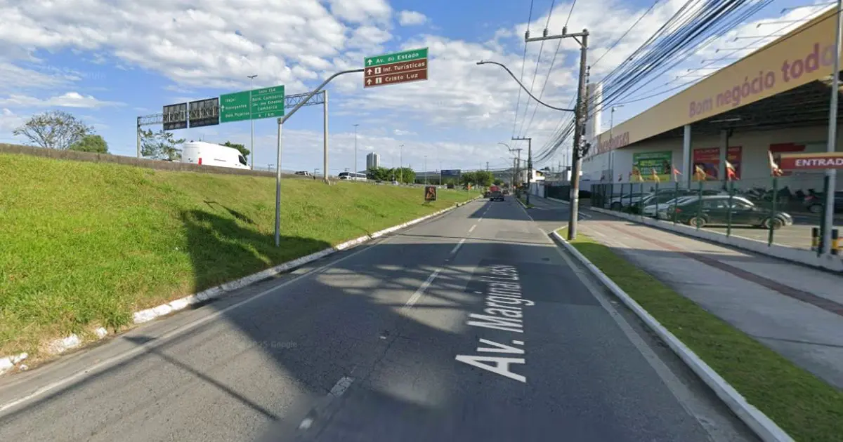 trecho de marginal da BR-101