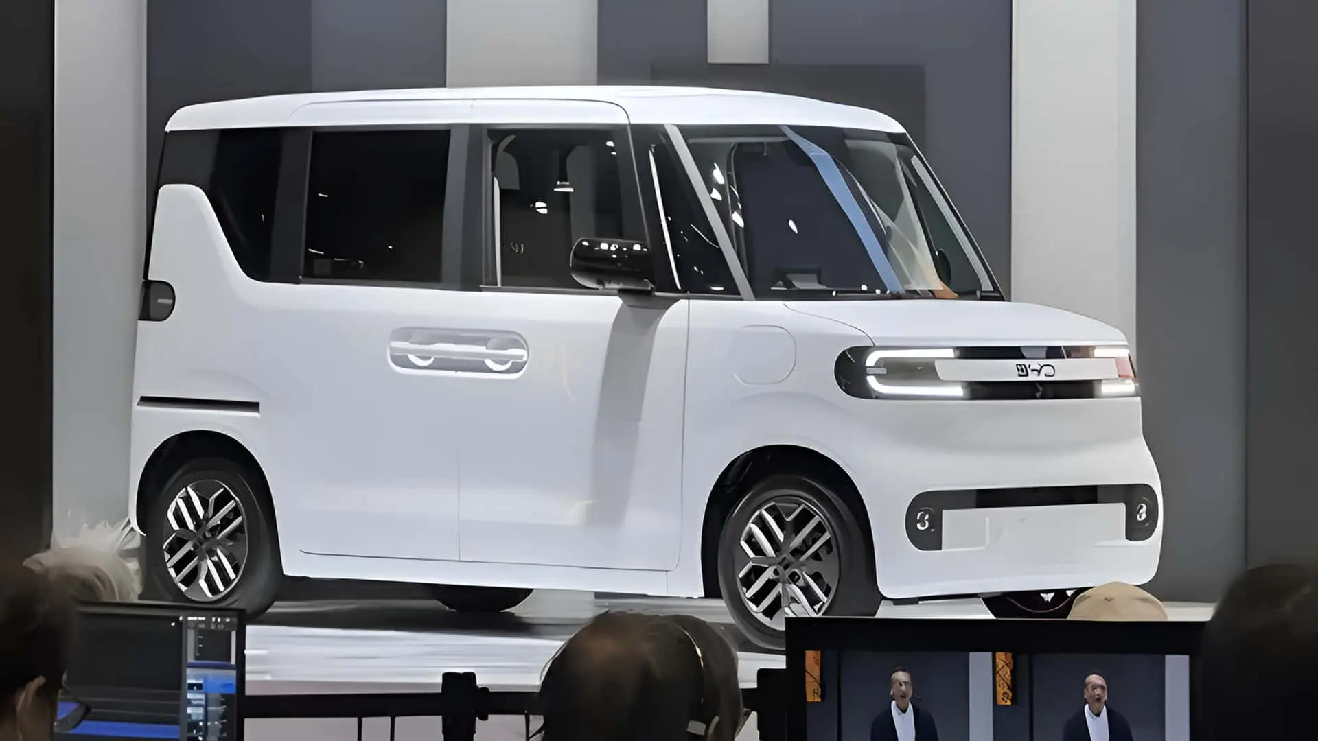 その他 Saddiq Bey Heir Apparent 7/8 Auto RC BYD apresenta carro inédito em segmento totalmente diferente
