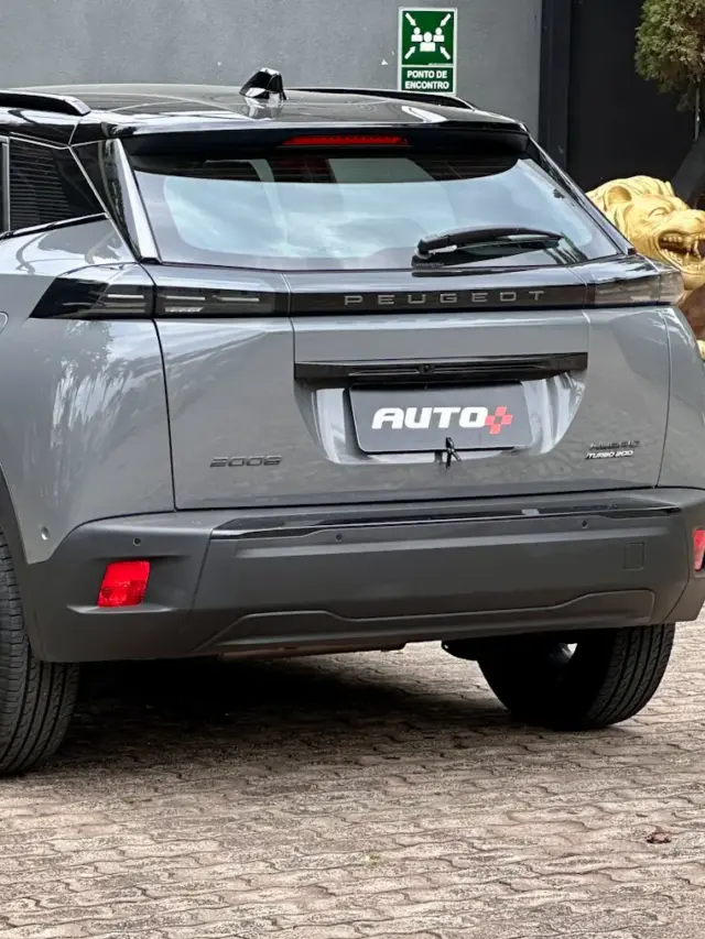 Peugeot 2008 GT [Auto+ / João Brigato]